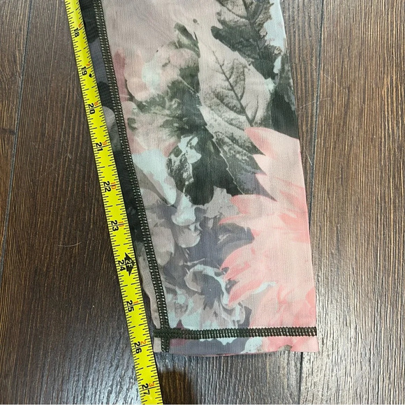 Fabletics Define PowerHold® High-Waisted Legging SZ MED - Picture 7 of 9